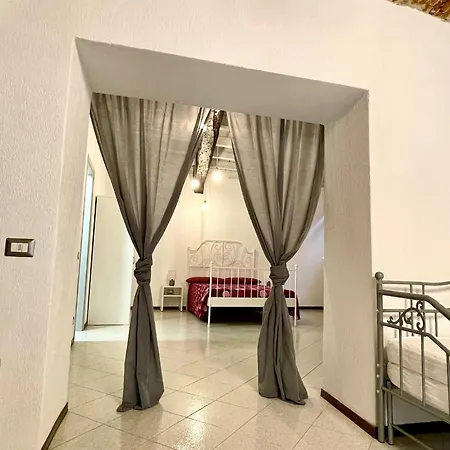 Lungolago Apartman *